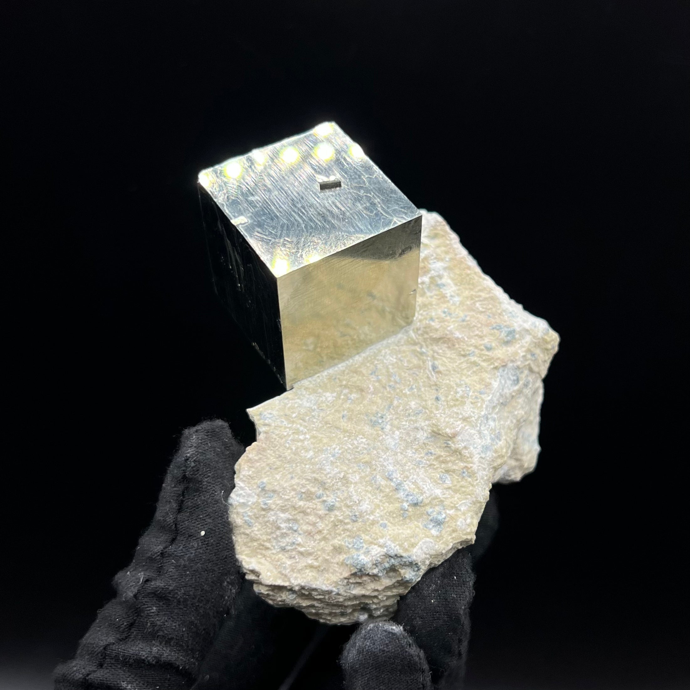 SALE Single Cube Pyrite on Matrix from Mina Ampliación A Victoria, Navajún, Spain